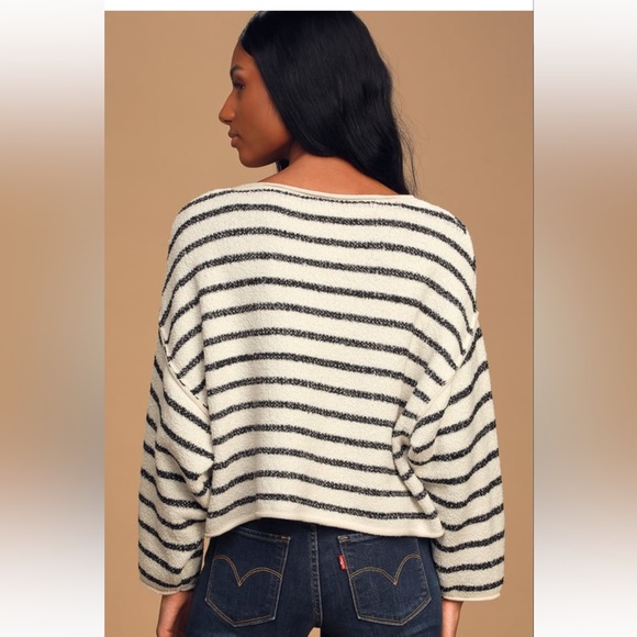 Free People - Bardot Sweater - only worn few times - Picture 2 of 15